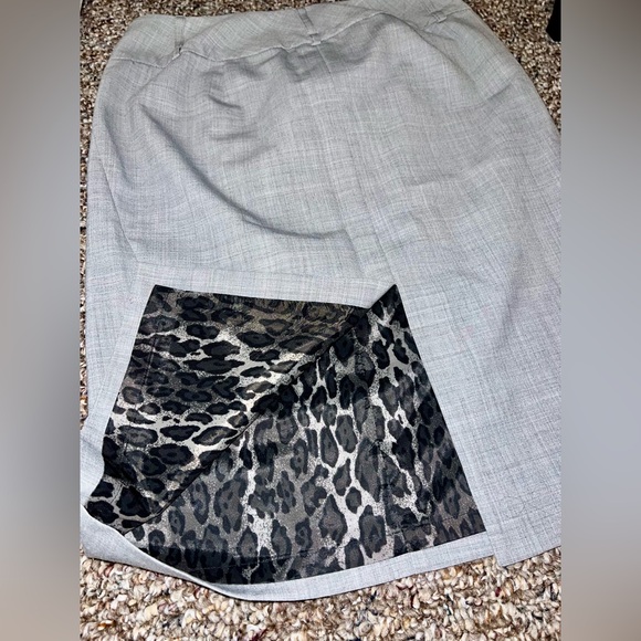 Express Pencil Skirt - Picture 5 of 5